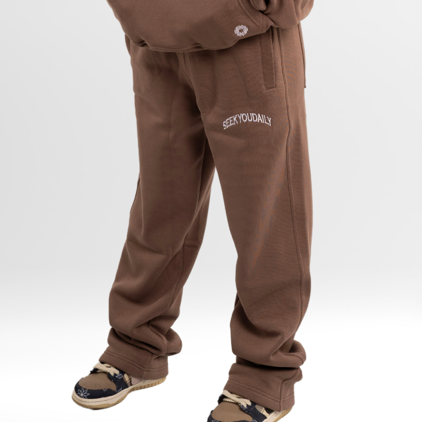 SEEKYOUDAILY SWEATPANTS - TAUPE